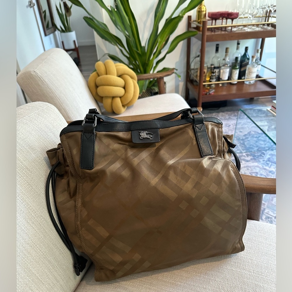 Check Burberry Large Tote Bag